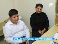 Televizorul, mancatul in picioare sau pe strada, dusmanii unei diete sanatoase