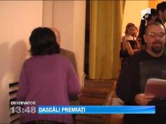 Dascalii din sectorul 4 al Capitalei, premiati pentru performantele obtinute la concursuri si Olimpiade