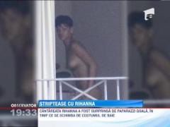 Rihanna a fost fotografiata complet dezbracata