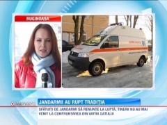 Ruginoasa: Traditionala bataie cu bate, impiedicata de jandarmi