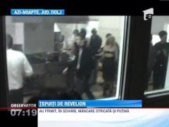 Sute de romani au avut parte de un Revelion de cosmar! Unul incheiat cu venirea politiei