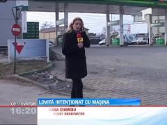 Un barbat din Craiova a fost arestat dupa ce a lovit intentionat o tanara, pe strada