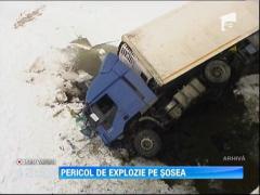 Pericol de explozie pe o sosea din Alba! Un TIR incarcat cu azotat de amoniu s-a rasturnat pe carosabil