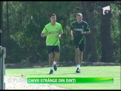 Degetul operat al lui Cristi Chivu s-ar putea sa nu i se vindece niciodata