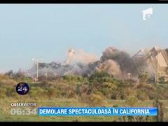 Demolare spectaculoasa a unei centrale electrice in California