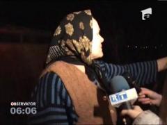 O familie din Drobeta Turnu-Severin a ramas pe drumuri, dupa ce casa le-a fost mistuita de flacari