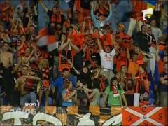 Mircea Lucescu, portret din guma de mestecat