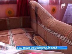 O familie din judetul Suceava traieste sub teroare: mesaje de amenintare, casa incendiata