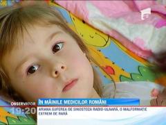 O fetita din Targoviste care suferea de o malformatie rara, salvata de medicii romani