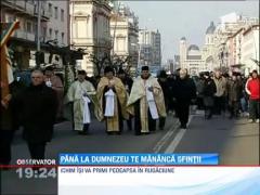 Preotul jandarmilor din Bacau, pedepsit pentru ca a condus pe jos cortegiul funerar al lui Dumitru Sechelariu