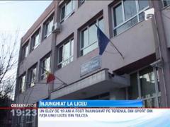 Un elev din Tulcea a fost injunghiat chiar pe terenul de sport