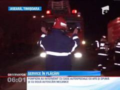 Timisoara: Un incendiu izbucnit la un service auto a scos zeci de oameni in strada, speriati ca le arde biserica