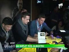 Antrenament cu autografe! Stelistii au fost asaltati de fani in Bucuresti