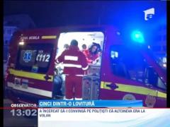 Un tanar din Iasi a lovit 5 masini, pana sa se rastoarne cu bolidul pe care-l conducea