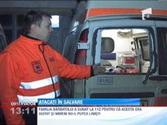 Ambulanta vandalizata de un barbat cu probleme psihice