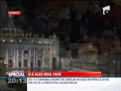 Habemus Papam!  A iesit fum alb de pe cosul Capelei Sixtine. JORGE BERGOGLIO ESTE NOUL PAPA!