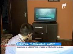 O tanara din Oradea atrage orice obiect pe care il atinge