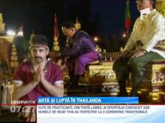 Boxul thailandez, o arta martiala. Sportivii isi omagiaza maestrii intr-un ritual spre victorie