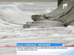 Turistii care merg la mare de 1 mai vor gasi plaje chiar si cu doi metri mai inguste fata de anul trecut