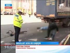 Un biciclist a murit pe loc, spulberat de un camion la Sibiu