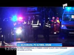 Un TIR a lovit un microbuz cu 15 pasageri