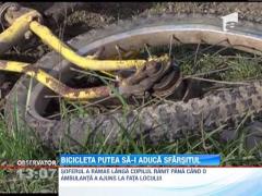 Un baiat din Neamt, lovit de masina in timp ce se plimba cu bicicleta