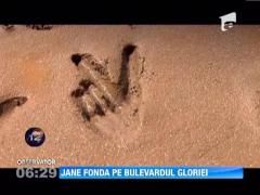 Jane Fonda si-a intiparit amprentele in ciment pe "Bulevardul Gloriei"