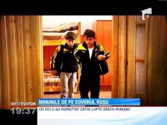 Minunile de pe covorul rosu! Doi baieti, campioni la lupte si in viata