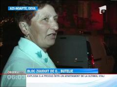 Bloc zguduit de o butelie. Un barbat a ajuns la spital cu arsuri