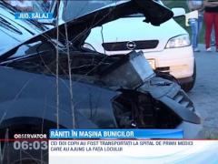 Accident pe o sosea din Salaj: Doi copii si bunica lor au fost raniti