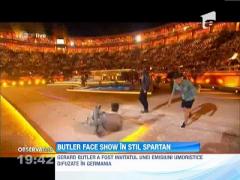 Gerard Butler, gheata in pantaloni si nuci sparte cu sezutul