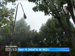 O masina a luat foc pe o strada din Satu Mare