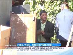 Zeci de rromi au furat tonetele vechiului bazar din Iasi