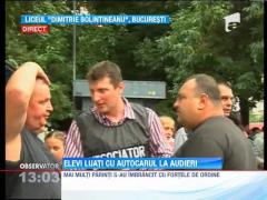 Haos in curtea liceului Dimitrie Bolintineanu