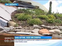 Casele ieftine, din chirpici, din nou la moda