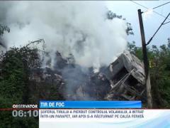 La un pas sa arda de vii intr-un TIR rasturnat