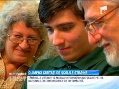 Olimpicii internationali la informatica s-au intors in tara