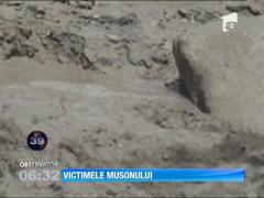 Inundatiile din Pakistan si Afganistan au lasat in urma zeci de morti