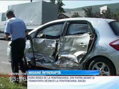 Duba cu detinuti, implicata intr-un accident la Bacau