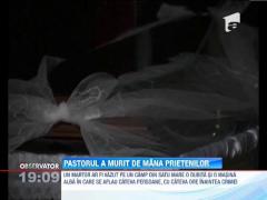 Tatal si fiul, ucisi saptamana trecuta, ar fi fost macelariti de doi cunoscuti