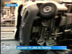 Un camion s-a rasturnat pe linia tramvaiului 41