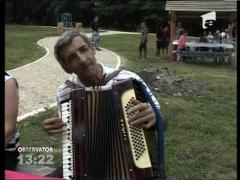 Turistii din Brasov au sarbatorit Sfanta Marie cu gratare incinse si muzica live