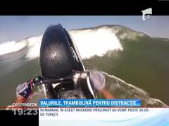 Zeci de pasionati de sporturi nautice s-au intrecut in scheme si sarituri