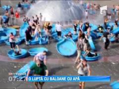 Record mondial: 300.000 de baloane cu apa au fost aruncate in Seattle