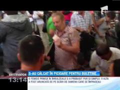 Galati: S-au calcat in picioare pentru buletine
