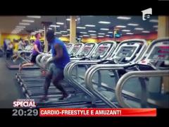 Dans pe banda de alergat, pentru a scapa de plictiseala la sala