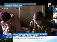 Un orfan din Republica Moldova a fost binecuvantat de Papa Francisc