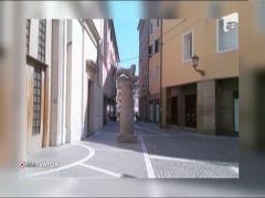 Statuie celebra din secolul al XV-lea, facuta bucatele de un sofer neatent