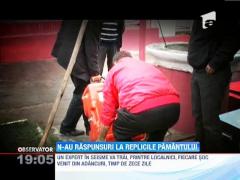 De frica seismelor, oamenii din satul Izvoarele refuza sa intre in case