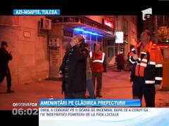 Amenintari de pe cladirea Prefecturii din Tulcea